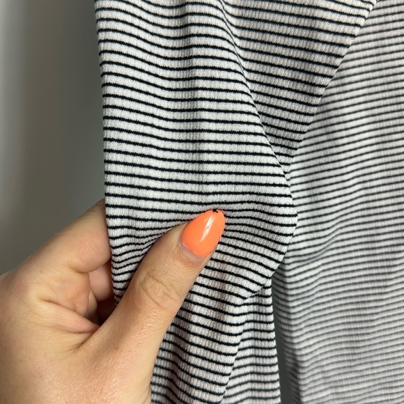 Lululemon Swiftly Tech Long Sleeve 2.0 Tempo Stripe White Black Size 6 - Picture 3 of 9